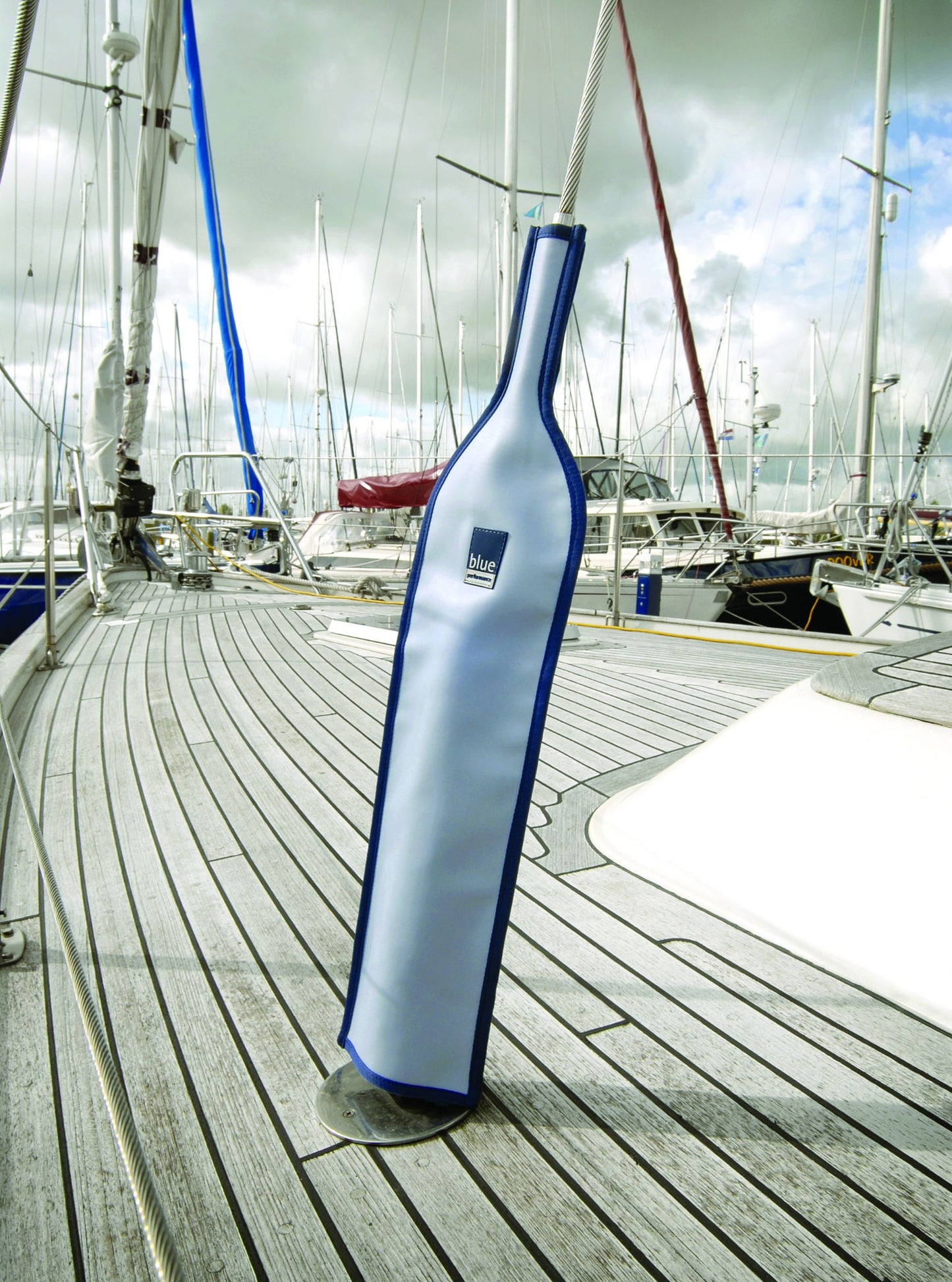 Blue Performance Stay Protection M