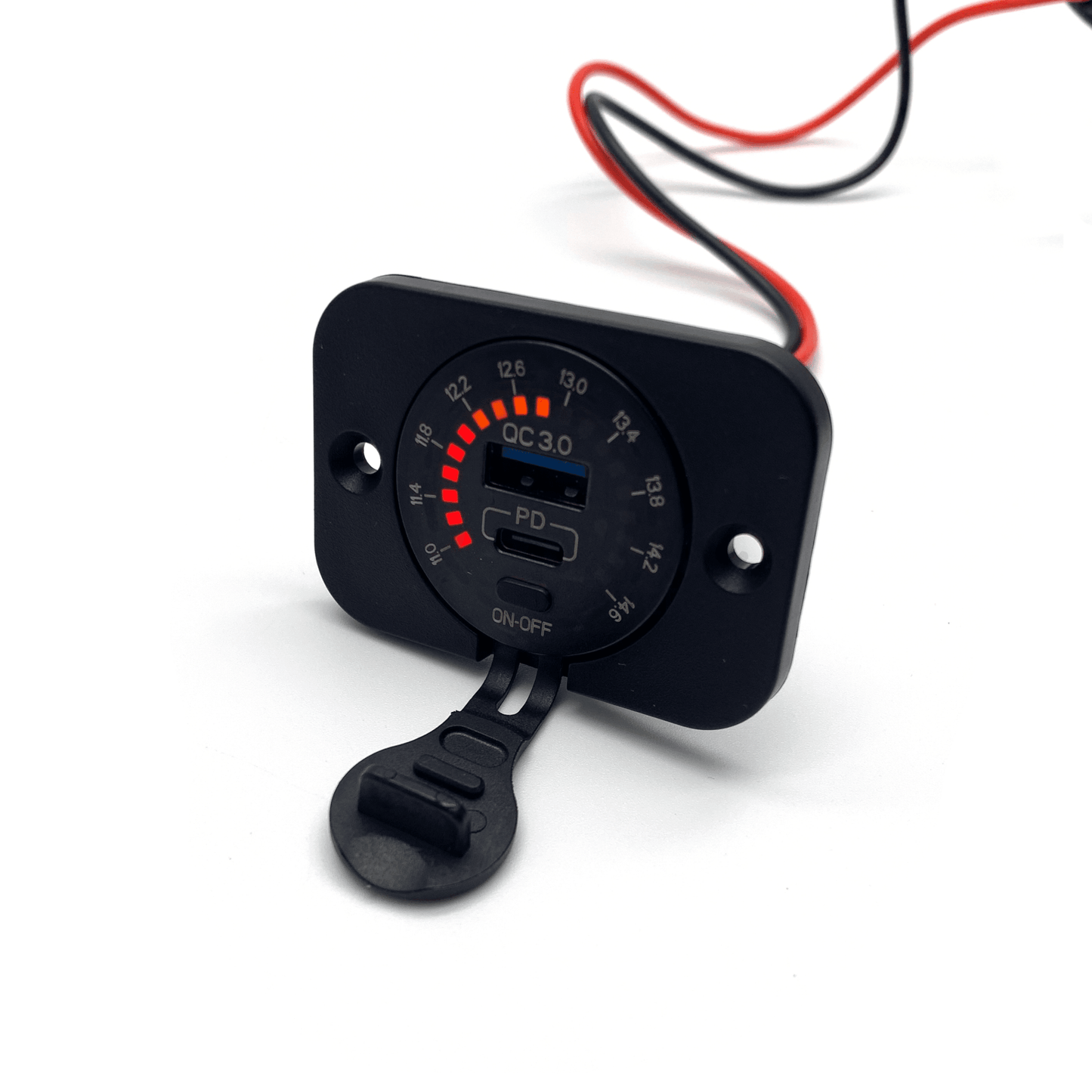 12V Battery Voltmeter & USB C PD 30W Port & Quick Charge 3.0 USB A Port 18W