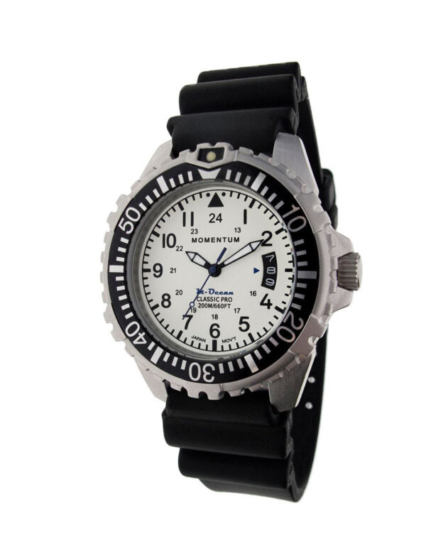 Momentum Dive Watch M-OCEAN (LUMINOUS BLACK RUBBER) NEEDS A NEW BATTERY