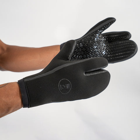 Fourth Element 7mm NEOPRENE HYDROLOCK MITT MEDIUM