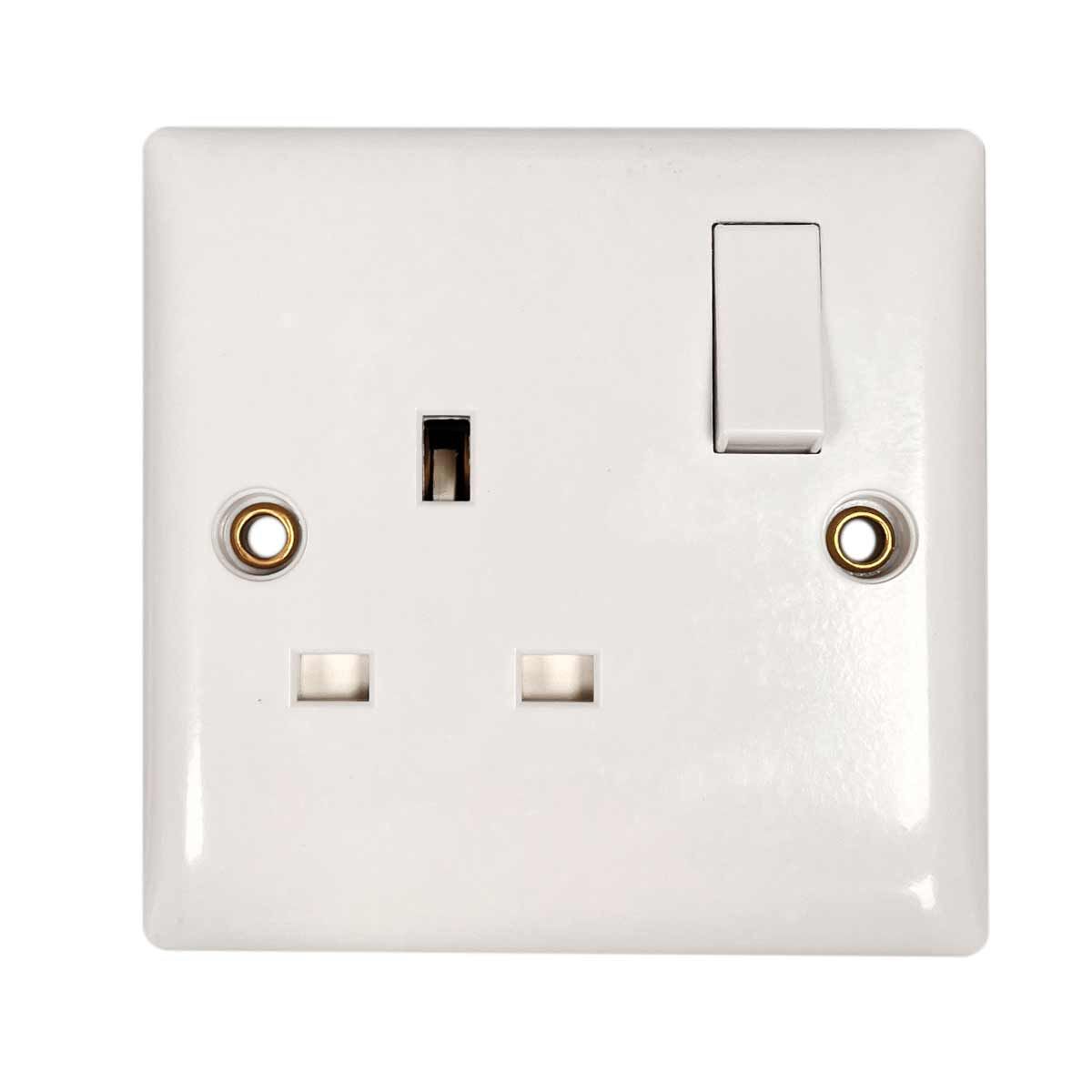Convex Slim Single Socket in White (Switched / 13A / Single Pole)