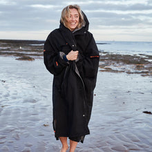 ZONE3 Heat-Tech Changing Robe - waterworldsports.co.uk