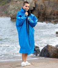 Dryrobe Adult Advance Long Sleeve Changing Robe - waterworldsports.co.uk