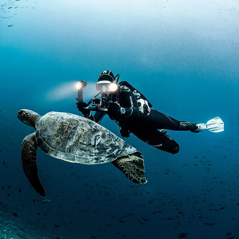 Scubapro Hydros Pro BCD (Mens) - waterworldsports.co.uk