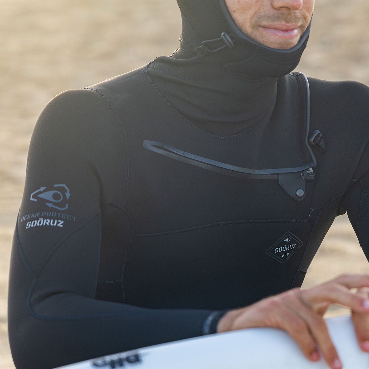 Sooruz FIGHTER Hooded 5/4/3 Fullsuit Chest Zip Wetsuit (Black)