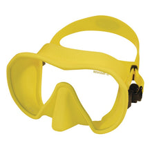 Beuchat Maxlux S Dive Mask - waterworldsports.co.uk