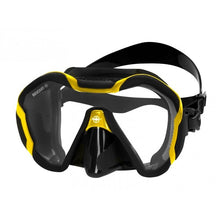 Beuchat Maxlux Evo Dive Mask - waterworldsports.co.uk