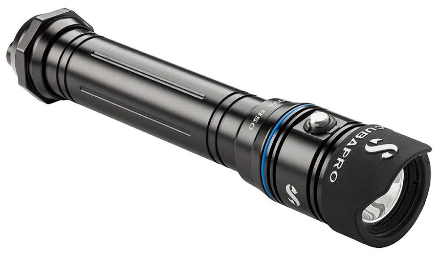 Scubapro Nova 850 Dive Light - waterworldsports.co.uk