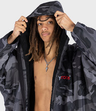 Dryrobe Adult Advance Long Sleeve V3 Changing Robe - waterworldsports.co.uk