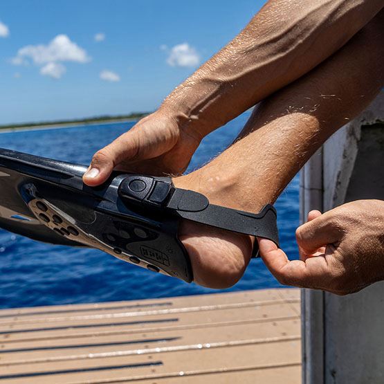 TUSA SPORT UF21 Snorkelling Travel Fins - waterworldsports.co.uk